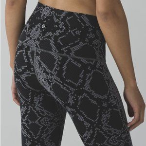 Lululemon Wunder Under 3/4 Leggings